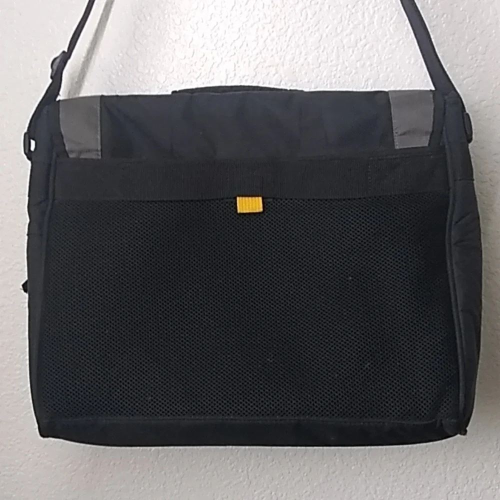 FINAL MARKDOWN Targus Laptop Bag